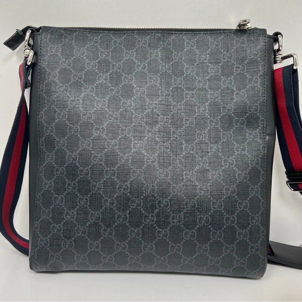 GUCCI GG SUPREME BLACK MONOGRAM WEB FLAT MESSENGER BAG